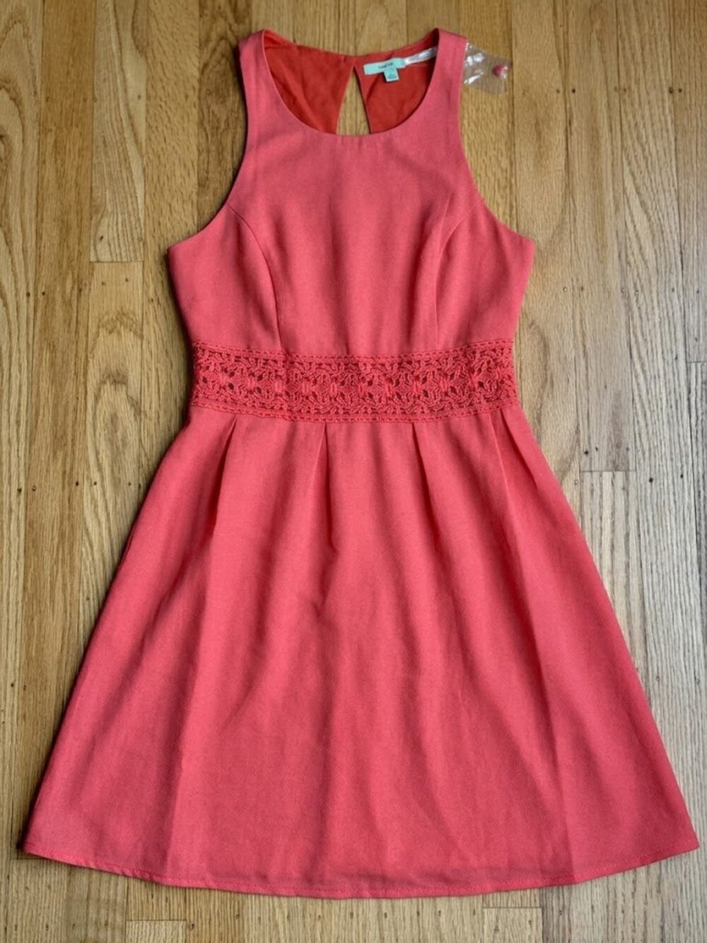 NEW UO X Kimchi Blue Coral Crochet Lace Waist Fit & Flare Open Back Dress - 0 - Picture 2 of 10